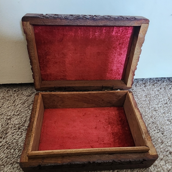 Wooden Jewellery Box (Hand Craved) - Picture 3 of 6